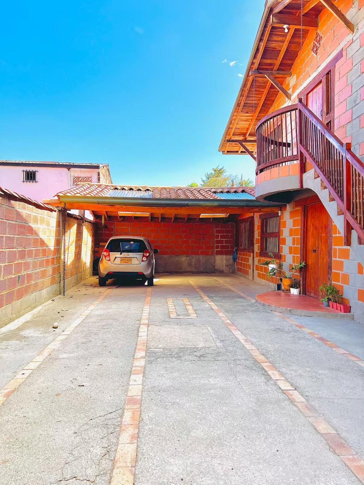 Next To The Airport - Cute Home リオネグロ エクステリア 写真